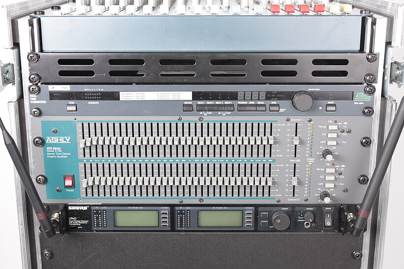 Audio - Mixer 10 + 4 Kanal, with Delay BSS TCS-804 +  2 - Channel UHF Wirless 1